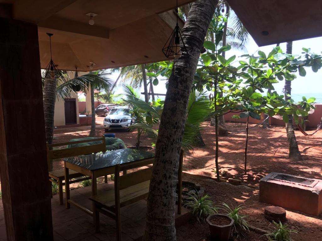 Kizhunna Rock Beach House Kannur Esterno foto