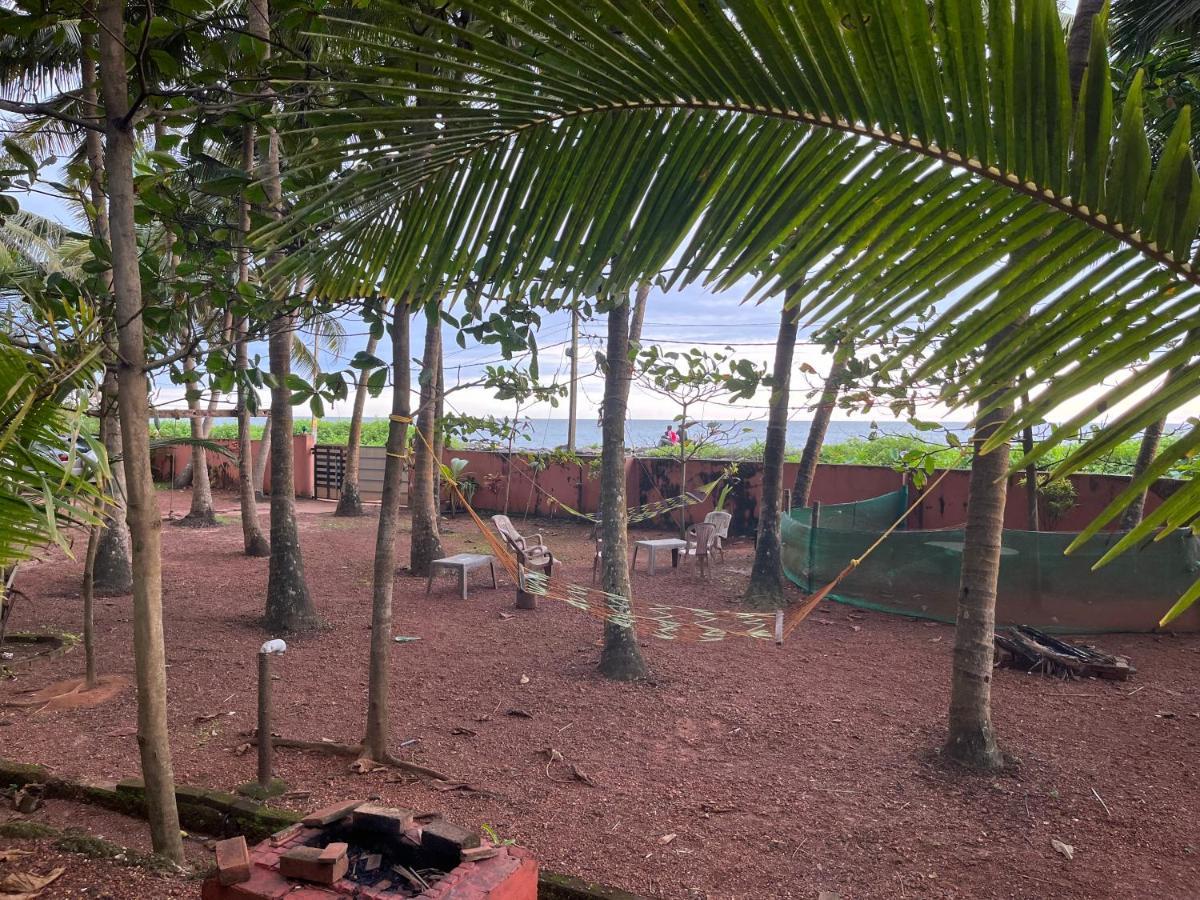 Kizhunna Rock Beach House Kannur Esterno foto