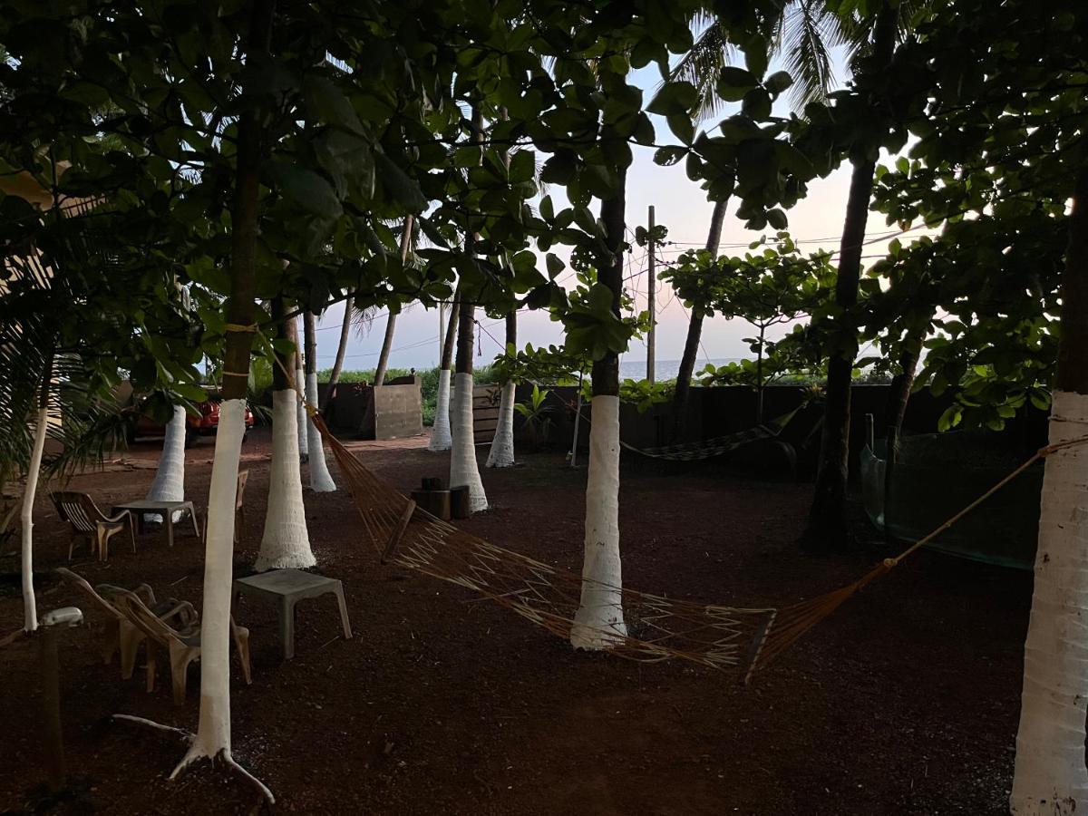 Kizhunna Rock Beach House Kannur Esterno foto